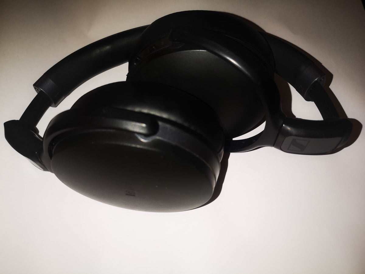 Headphone